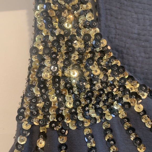 Sequined Tank Top - Picture 7 of 10